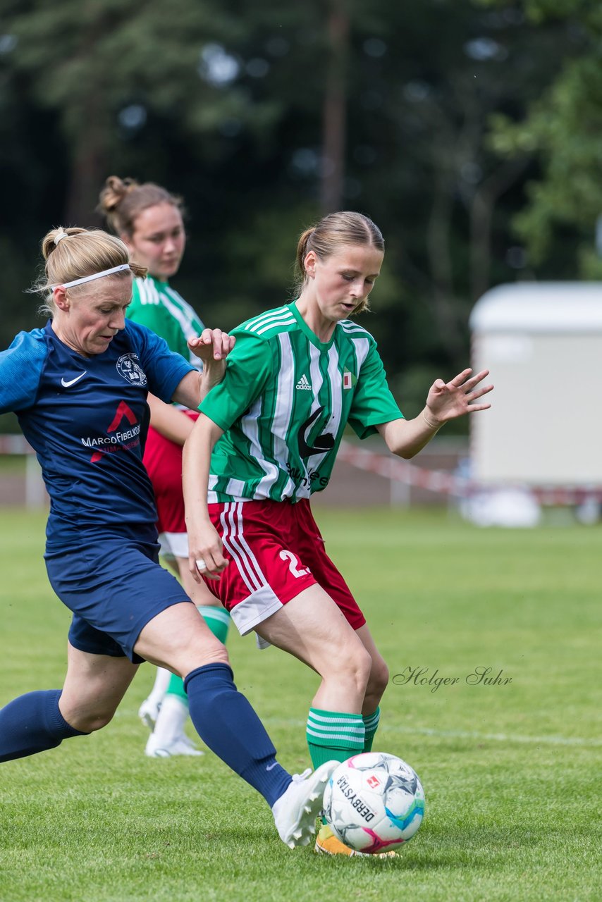 Bild 71 - F SV Boostedt - SV Fortuna St. Juergen : Ergebnis: 2:1